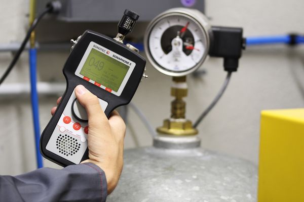 Air Water Fluid Pressure Vacuum C2R1 Ultrasonic Leak Detector with Transmitter 