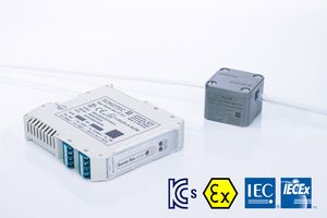 Non-contact ultrasonic clamp-on flow sensor SEMIFLOW CO.66 PI Ex1