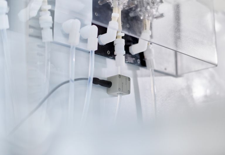 SEMIFLOW CO.65 flow meter applied in CMP process Contactless SEMIFLOW CO.65 flow meter in CMP application
